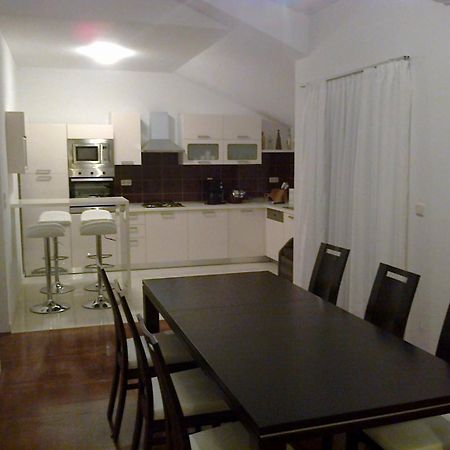 Apartments Milka Trogir Rum bild
