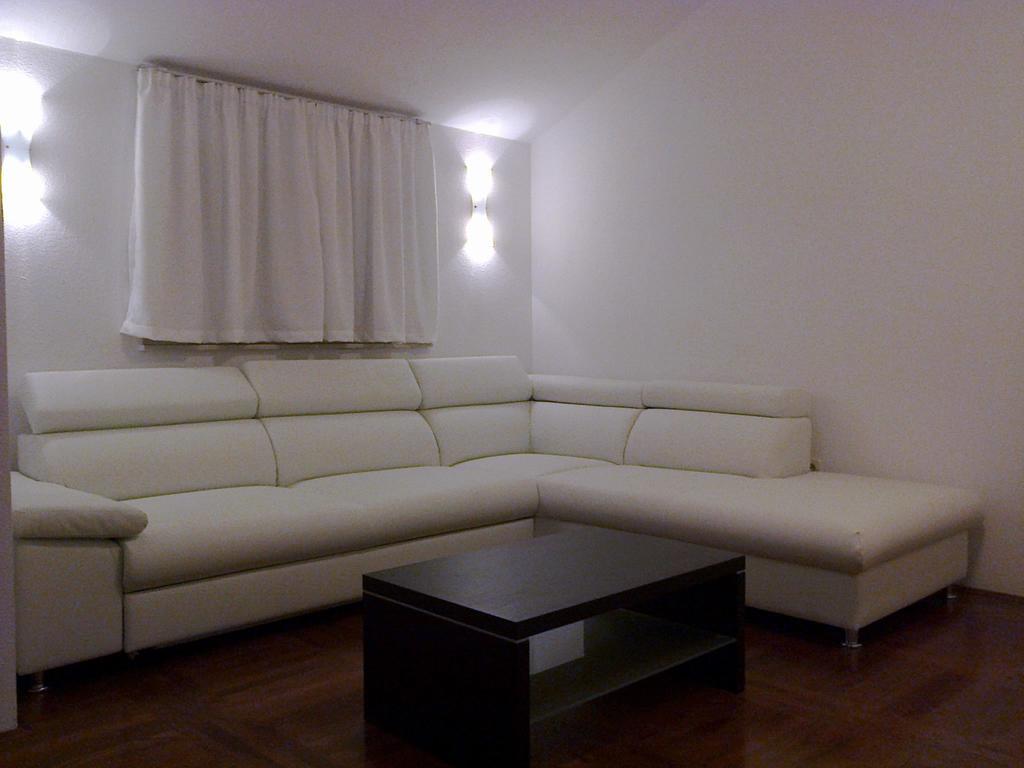 Apartments Milka Trogir Rum bild