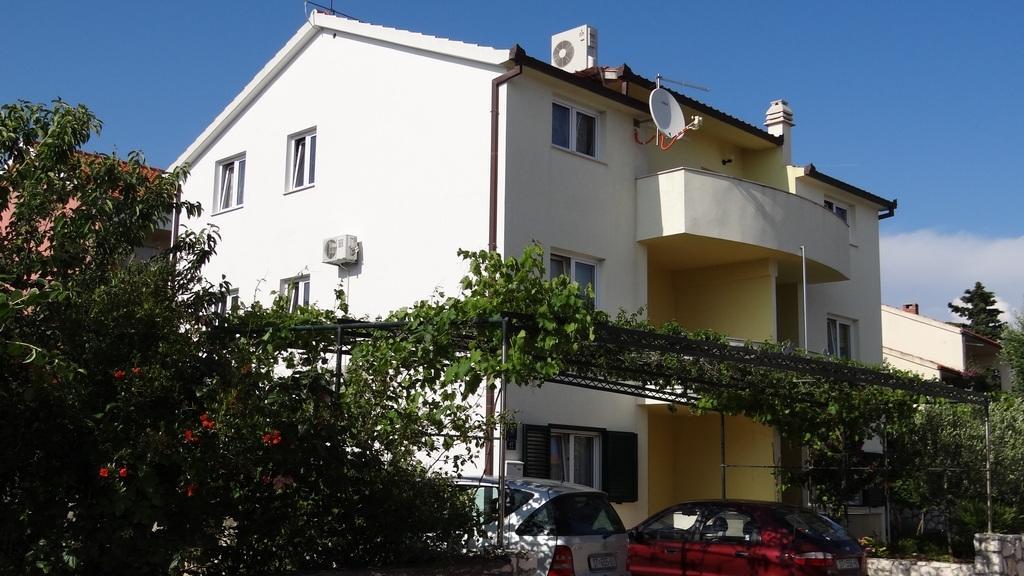 Apartments Milka Trogir Exteriör bild