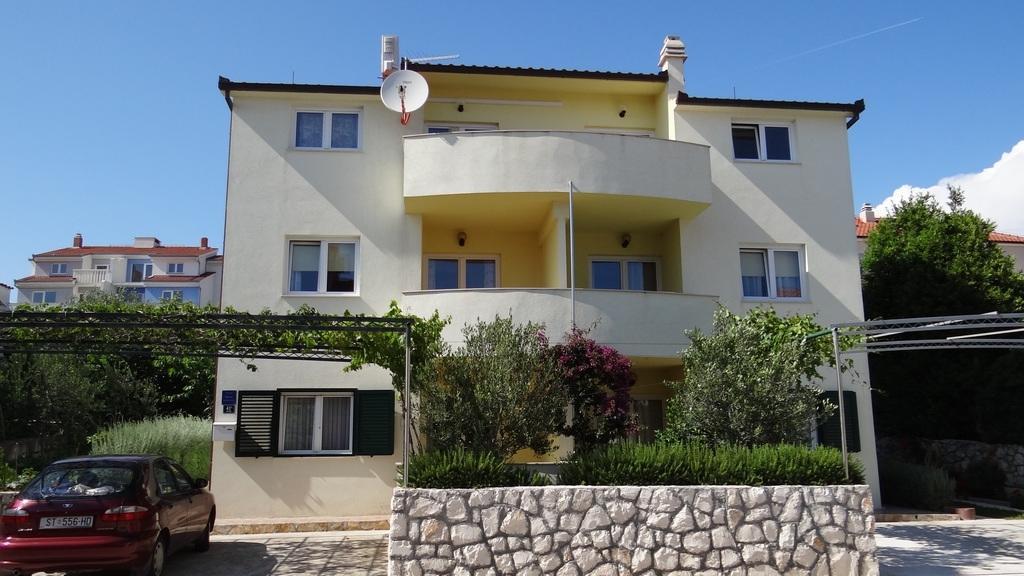 Apartments Milka Trogir Exteriör bild