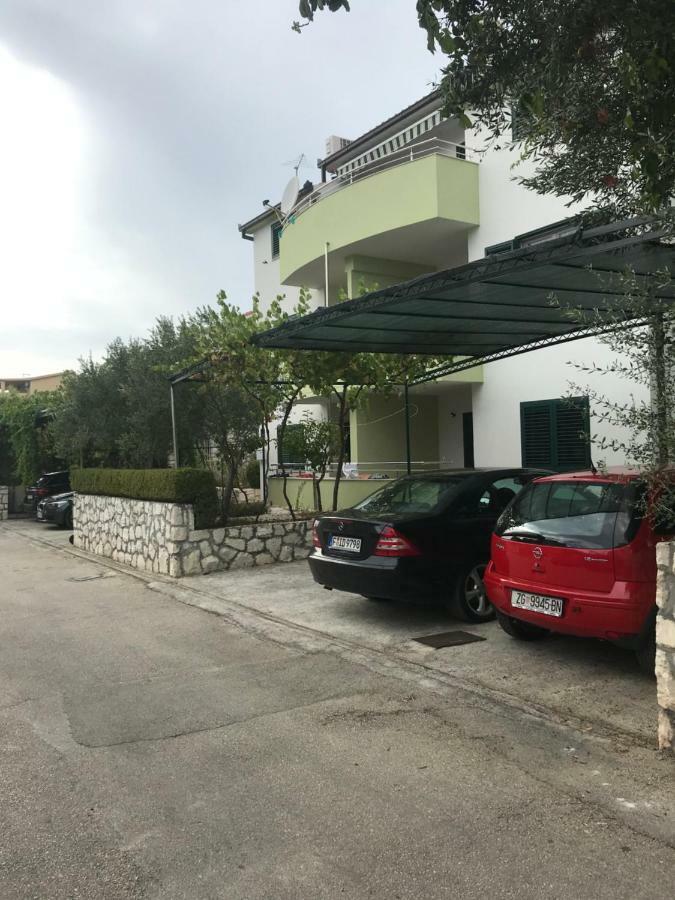 Apartments Milka Trogir Exteriör bild